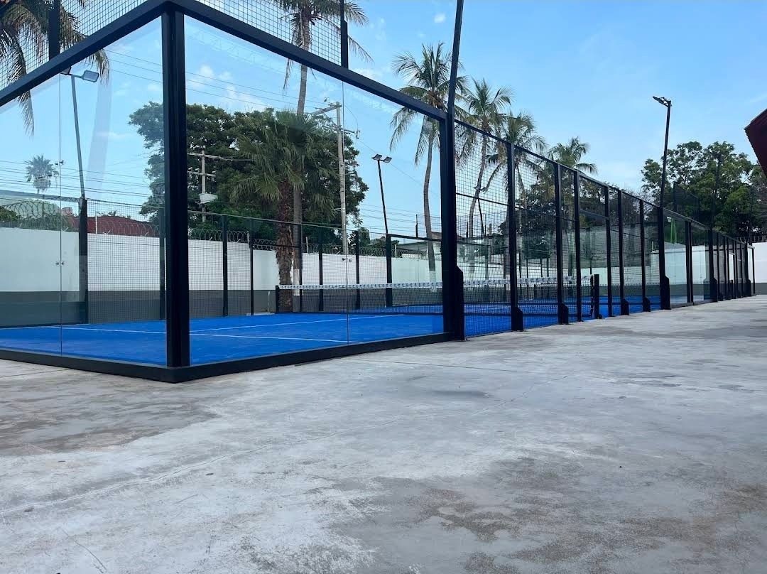 Canchas panorámicas de cristal y malla
