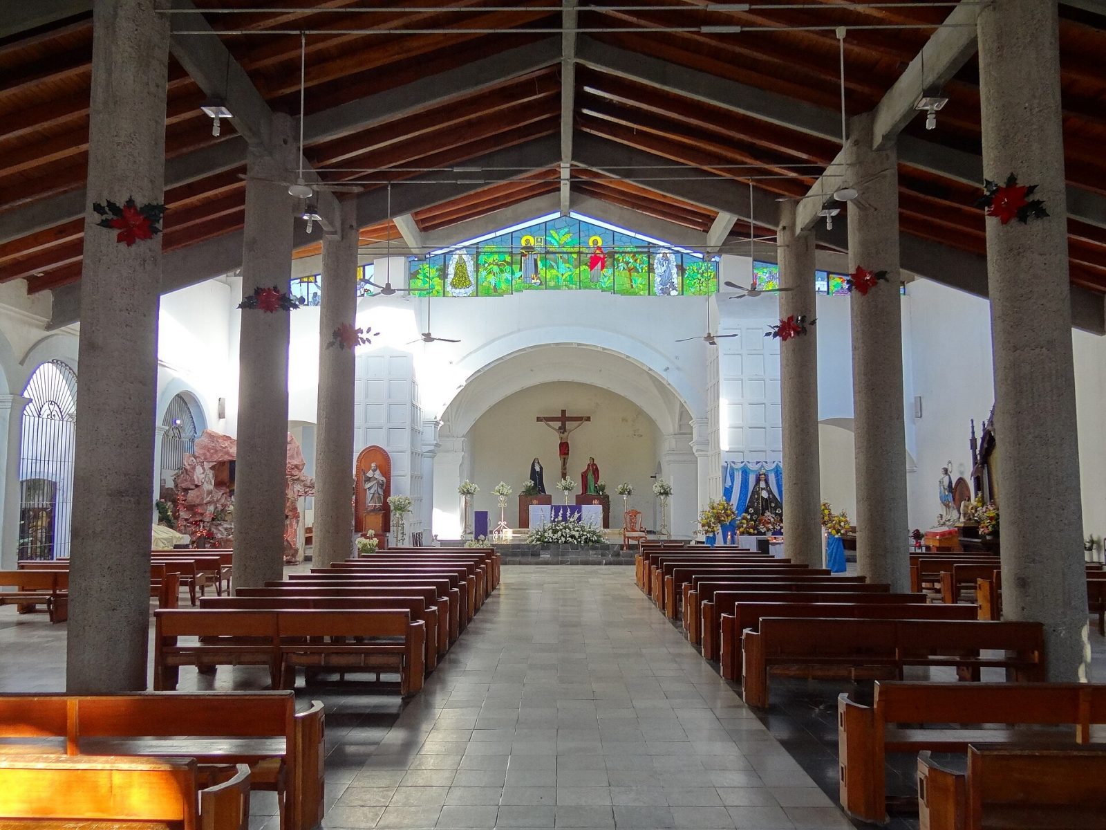 Interior del templo de Santo Domingo, vecino del ex convento (2011)